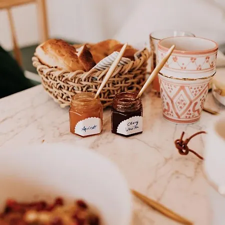 Couette-café Chez Brens - A La Hume *